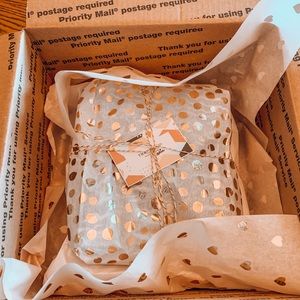 Shipping made with love ✨😇✨